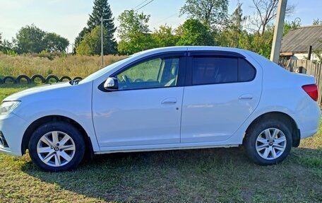 Renault Logan II, 2018 год, 1 100 000 рублей, 5 фотография