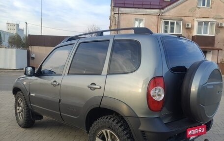 Chevrolet Niva I рестайлинг, 2012 год, 699 000 рублей, 3 фотография