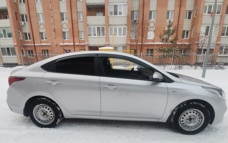 Hyundai Solaris II рестайлинг, 2017 год, 950 000 рублей, 12 фотография