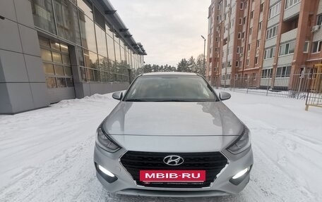 Hyundai Solaris II рестайлинг, 2017 год, 950 000 рублей, 13 фотография