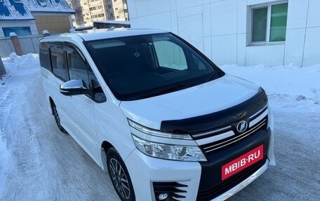 Toyota Voxy III, 2016 год, 2 100 000 рублей, 2 фотография