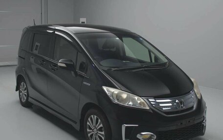 Honda Freed I, 2012 год, 1 400 000 рублей, 22 фотография