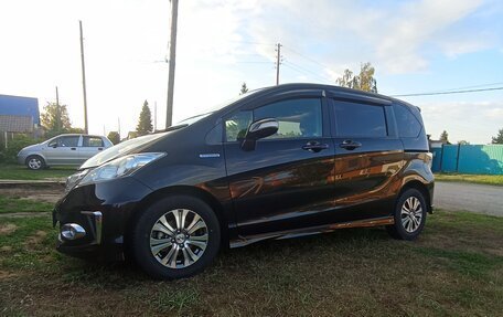 Honda Freed I, 2012 год, 1 400 000 рублей, 17 фотография