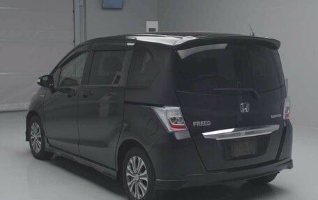 Honda Freed I, 2012 год, 1 400 000 рублей, 21 фотография