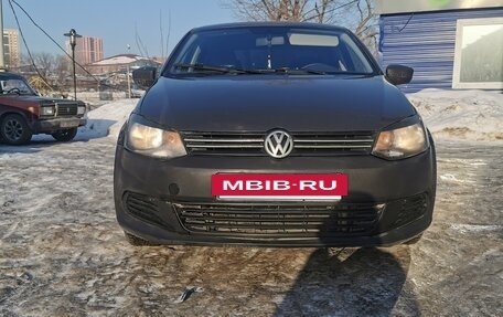 Volkswagen Polo VI (EU Market), 2011 год, 580 000 рублей, 2 фотография