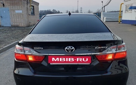 Toyota Camry, 2015 год, 2 190 000 рублей, 10 фотография