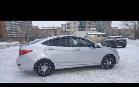 Hyundai Solaris II рестайлинг, 2014 год, 685 000 рублей, 4 фотография