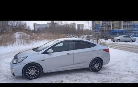 Hyundai Solaris II рестайлинг, 2014 год, 685 000 рублей, 14 фотография