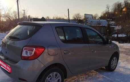 Renault Sandero II рестайлинг, 2017 год, 880 000 рублей, 15 фотография