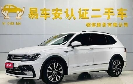 Volkswagen Tiguan II, 2020 год, 2 890 000 рублей, 1 фотография