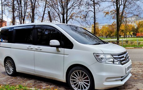 Honda Stepwgn IV, 2014 год, 1 700 000 рублей, 5 фотография