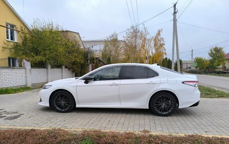 Toyota Camry, 2019 год, 2 200 000 рублей, 8 фотография