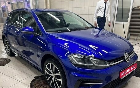 Volkswagen Golf VII, 2018 год, 2 495 000 рублей, 1 фотография