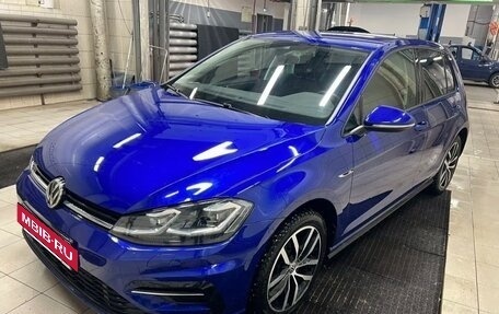 Volkswagen Golf VII, 2018 год, 2 495 000 рублей, 2 фотография