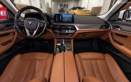 BMW 5 серия, 2019 год, 3 690 000 рублей, 9 фотография