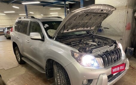 Toyota Land Cruiser Prado 150 рестайлинг 2, 2012 год, 3 550 000 рублей, 9 фотография