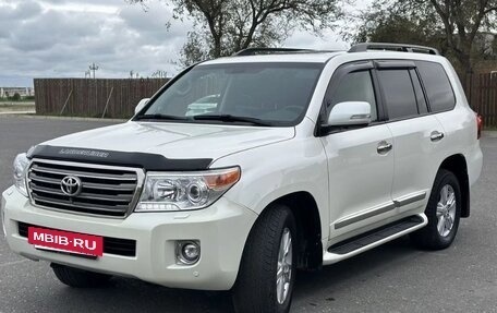 Toyota Land Cruiser 200, 2013 год, 4 000 000 рублей, 2 фотография