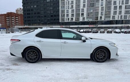 Toyota Camry, 2019 год, 3 290 000 рублей, 4 фотография