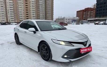 Toyota Camry, 2019 год, 3 290 000 рублей, 3 фотография