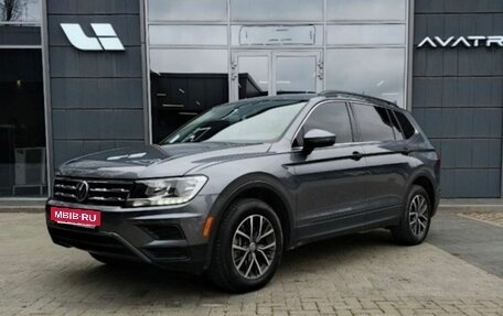 Volkswagen Tiguan II, 2019 год, 2 710 000 рублей, 3 фотография