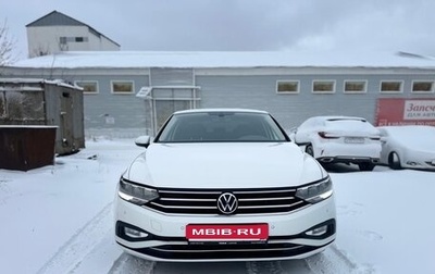 Volkswagen Passat B8 рестайлинг, 2021 год, 2 850 000 рублей, 1 фотография