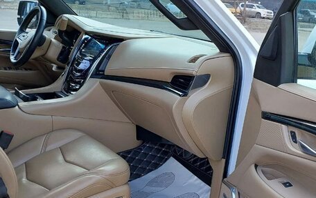 Cadillac Escalade IV, 2018 год, 5 550 000 рублей, 31 фотография