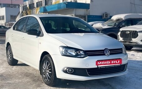 Volkswagen Polo VI (EU Market), 2014 год, 990 000 рублей, 2 фотография