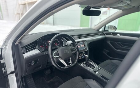 Volkswagen Passat B8 рестайлинг, 2021 год, 2 850 000 рублей, 14 фотография