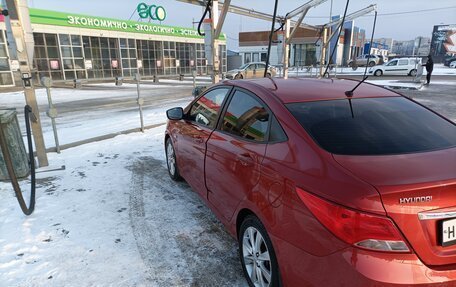 Hyundai Solaris II рестайлинг, 2015 год, 1 050 000 рублей, 4 фотография