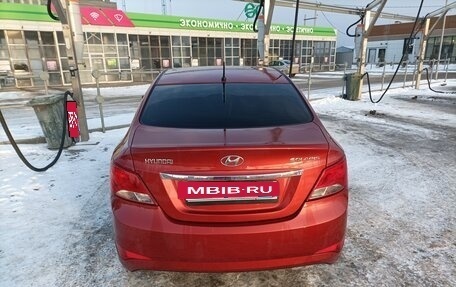 Hyundai Solaris II рестайлинг, 2015 год, 1 050 000 рублей, 6 фотография