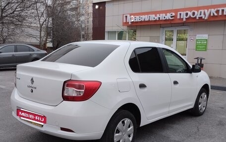 Renault Logan II, 2017 год, 850 000 рублей, 4 фотография