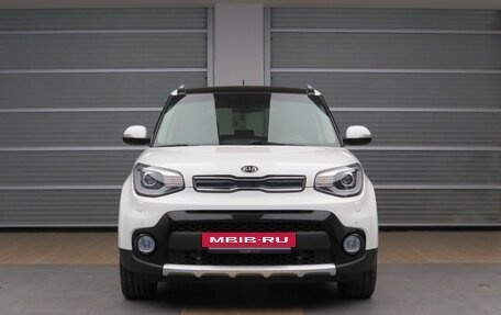 KIA Soul II рестайлинг, 2018 год, 1 790 000 рублей, 23 фотография