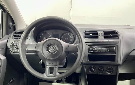 Volkswagen Polo VI (EU Market), 2010 год, 590 000 рублей, 14 фотография