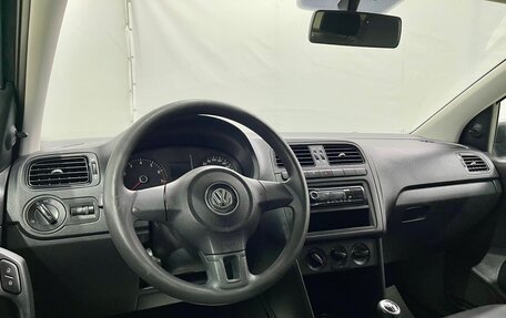 Volkswagen Polo VI (EU Market), 2010 год, 590 000 рублей, 13 фотография