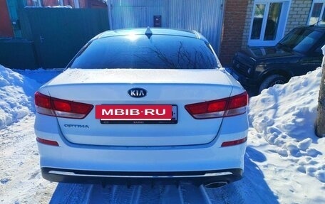 KIA Optima IV, 2019 год, 2 300 000 рублей, 7 фотография