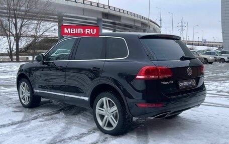 Volkswagen Touareg III, 2011 год, 2 449 000 рублей, 5 фотография