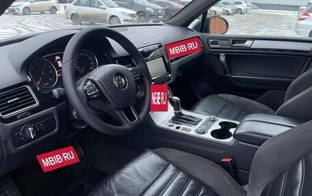 Volkswagen Touareg III, 2011 год, 2 449 000 рублей, 10 фотография