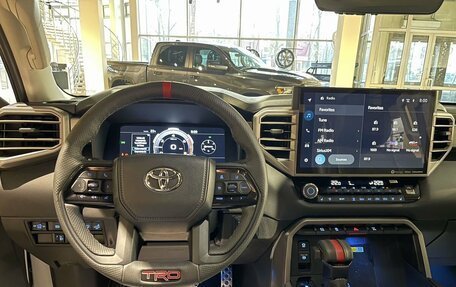 Toyota Tundra, 2024 год, 13 000 000 рублей, 17 фотография