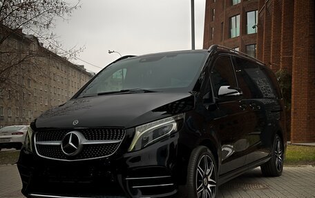 Mercedes-Benz V-Класс, 2019 год, 5 650 000 рублей, 3 фотография