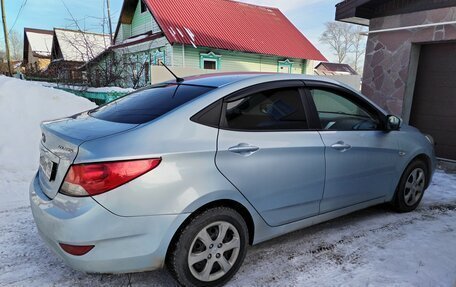 Hyundai Solaris II рестайлинг, 2012 год, 580 000 рублей, 7 фотография