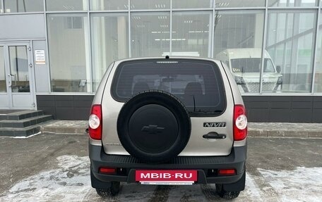 Chevrolet Niva I рестайлинг, 2013 год, 630 000 рублей, 6 фотография