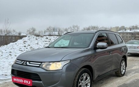 Mitsubishi Outlander III рестайлинг 3, 2012 год, 1 620 000 рублей, 3 фотография