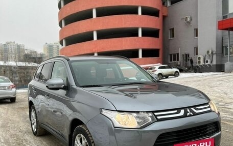 Mitsubishi Outlander III рестайлинг 3, 2012 год, 1 620 000 рублей, 5 фотография