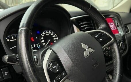 Mitsubishi Outlander III рестайлинг 3, 2012 год, 1 620 000 рублей, 11 фотография