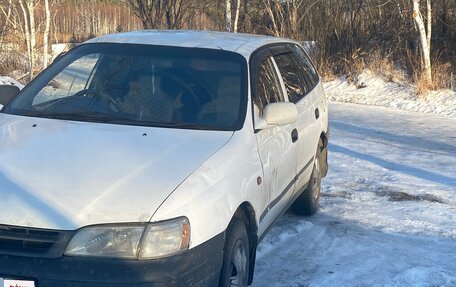 Toyota Caldina, 2001 год, 240 000 рублей, 2 фотография