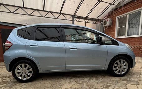 Honda Fit III, 2008 год, 675 000 рублей, 4 фотография