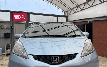 Honda Fit III, 2008 год, 675 000 рублей, 3 фотография