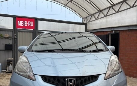 Honda Fit III, 2008 год, 675 000 рублей, 2 фотография