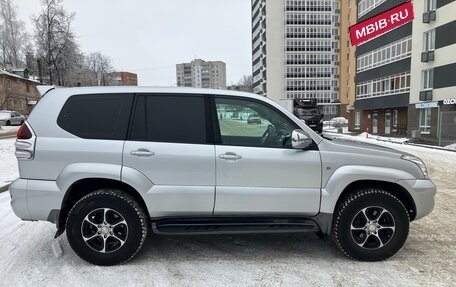 Toyota Land Cruiser Prado 120 рестайлинг, 2008 год, 2 550 000 рублей, 8 фотография