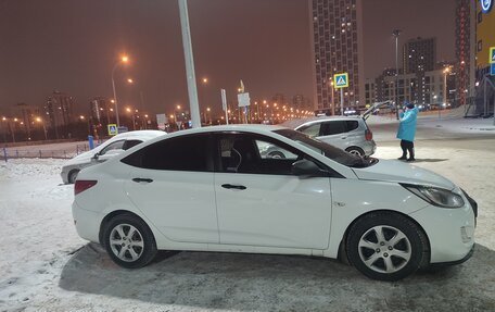 Hyundai Solaris II рестайлинг, 2012 год, 765 000 рублей, 5 фотография